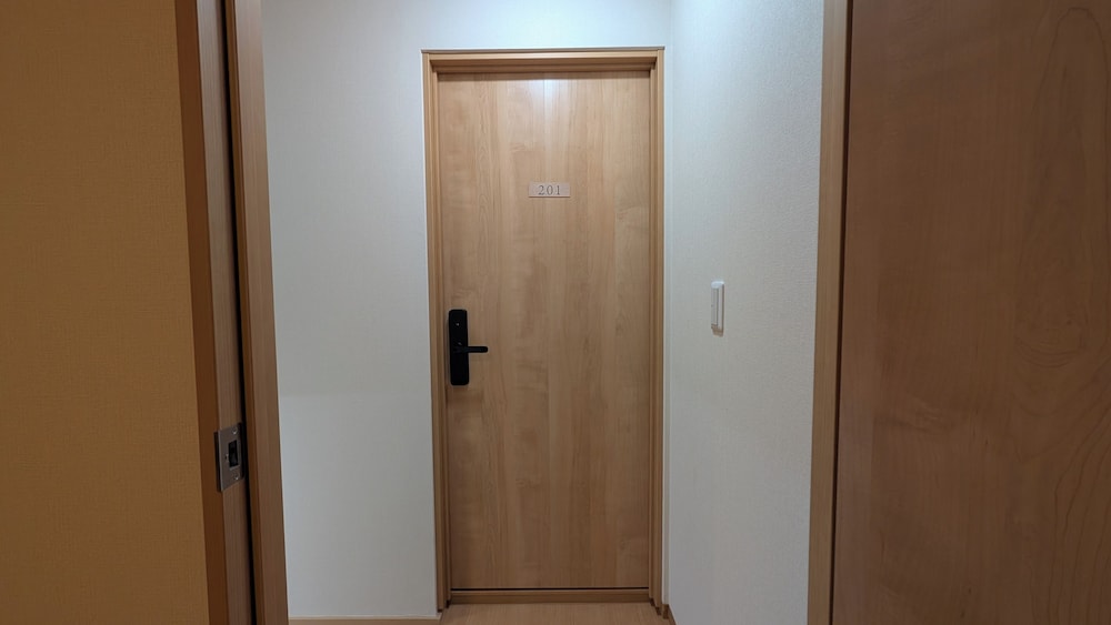 スーペリア スイート クイーンベッド 1 台 バルコニー リビング エリア1 | Dream Stays SORA