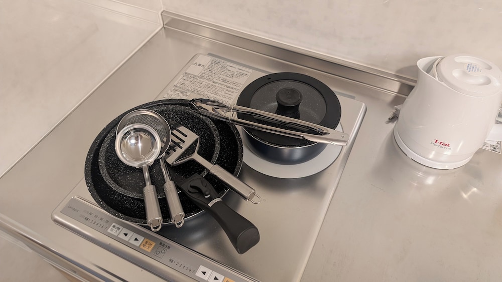 和風スイート ガーデンビュー 客室内のダイニングエリア5 | Dream Stays SORA