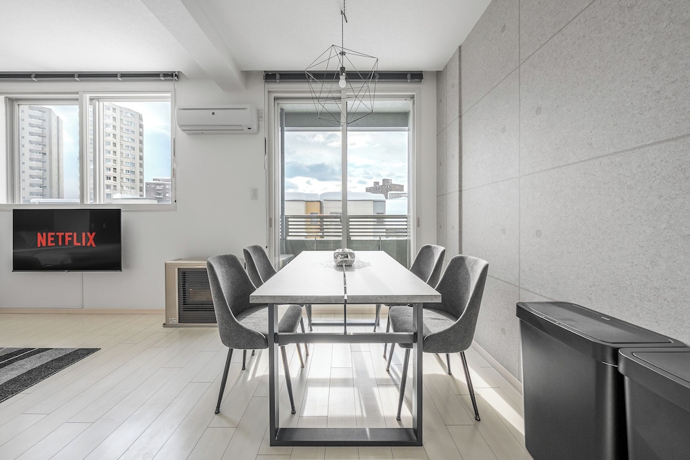 アパートメント レストラン2 | GRANDIA 202