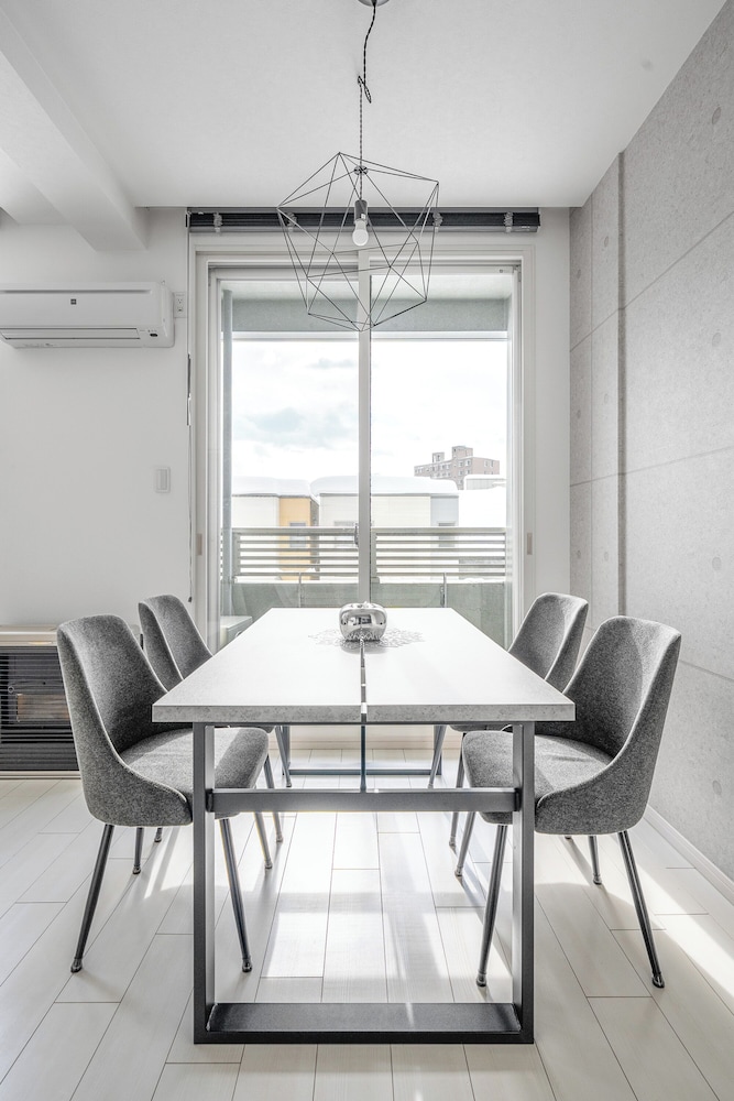 レストラン1 | GRANDIA 202