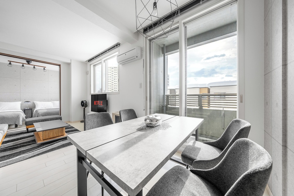 アパートメント レストラン5 | GRANDIA 202