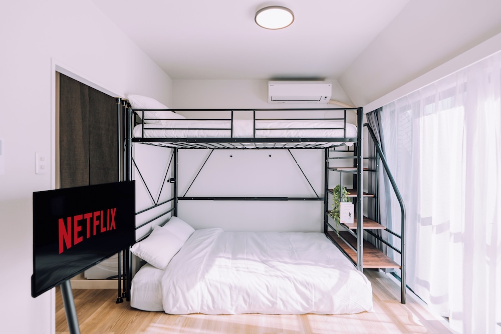 Showa Bloom Shinjuku 401