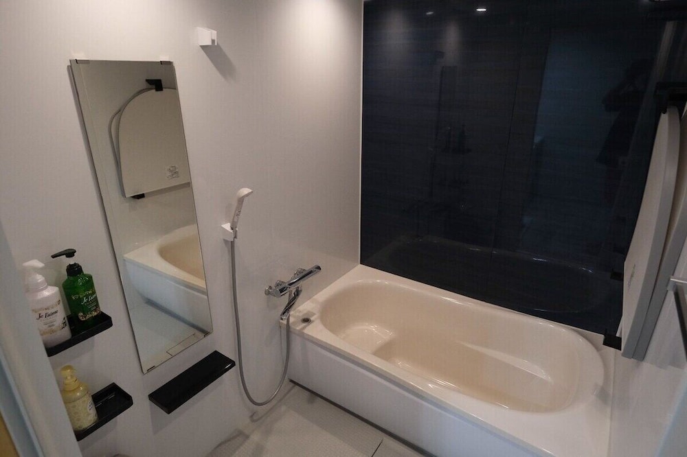 ラグジュアリー ヴィラ ベッド (複数台) キッチン ガーデンビュー バスルーム0 | MIYAKOJIMA Blue Village HOTEL & SAUNA