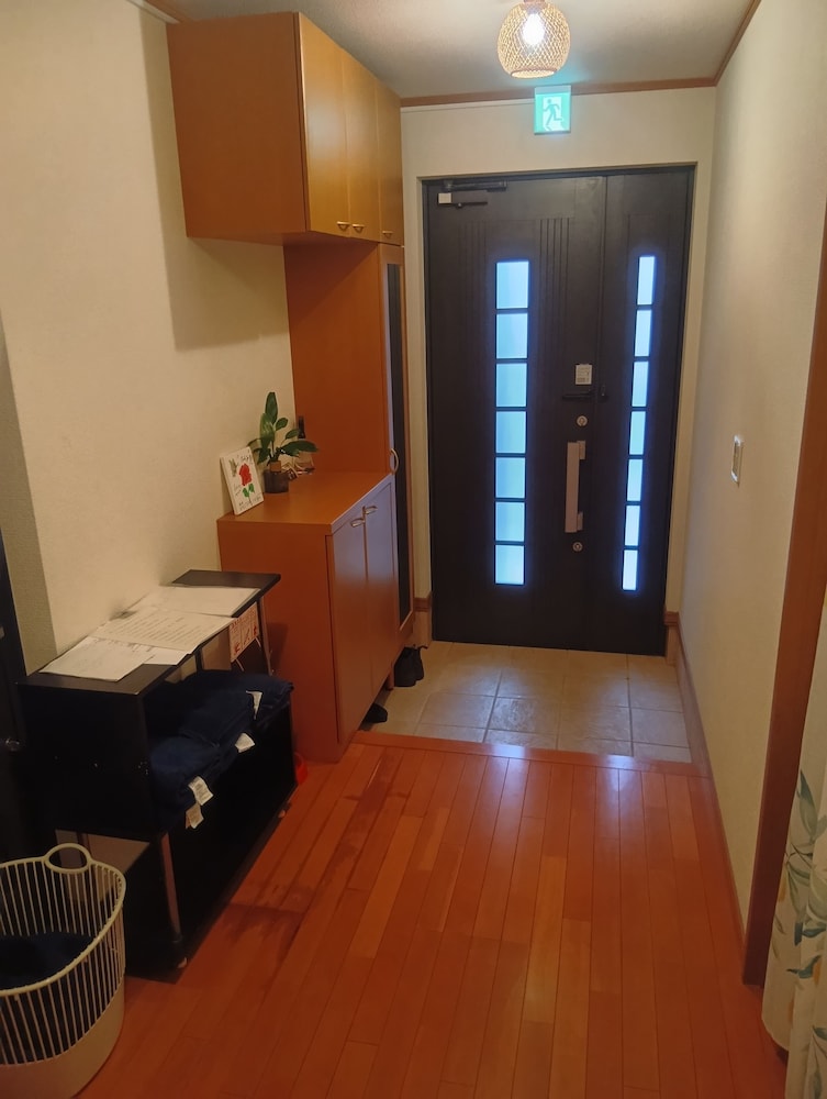 ファミリー ルーム 禁煙 シティビュー 内装1 | エコイン - ホステル