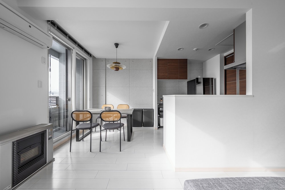 アパートメント レストラン3 | GRANDIA 302