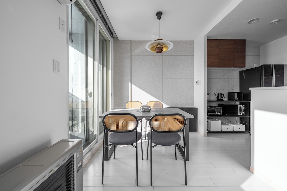 アパートメント レストラン9 | GRANDIA 302