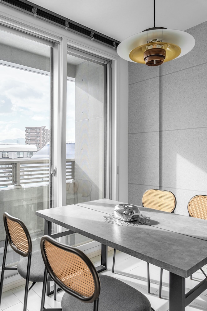 アパートメント レストラン1 | GRANDIA 302