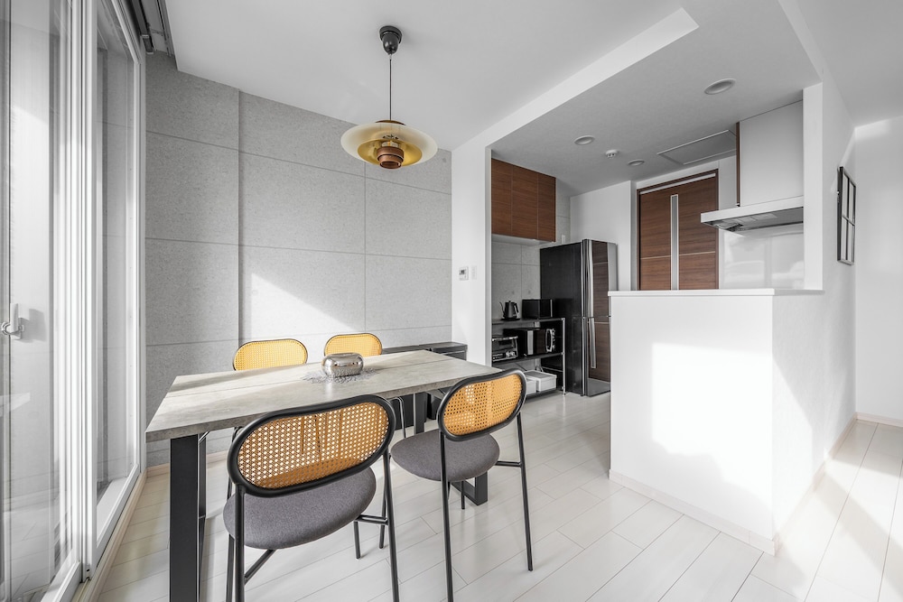 アパートメント レストラン5 | GRANDIA 302