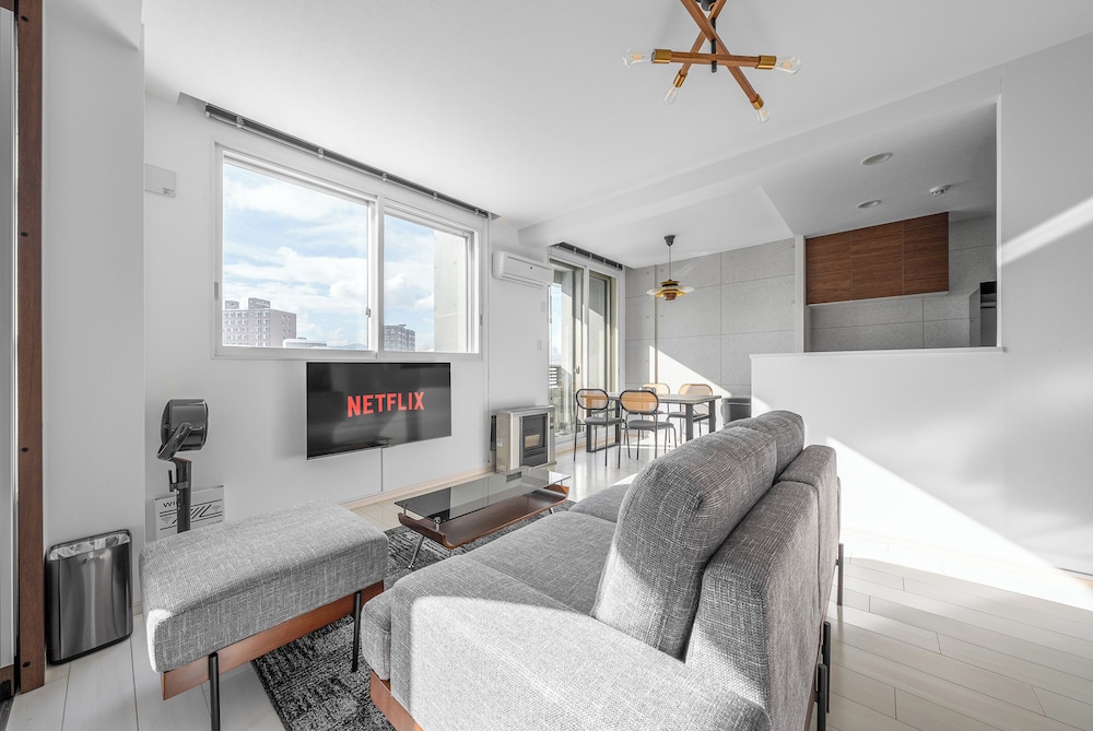 アパートメント 内装1 | GRANDIA 302