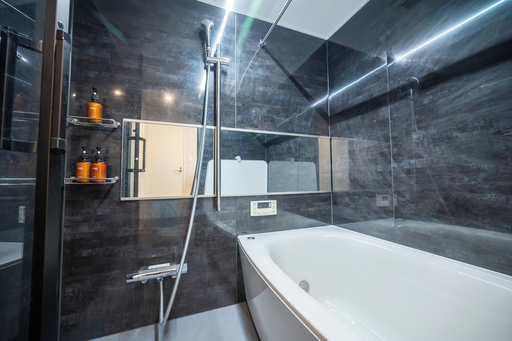 シニア アパートメント 禁煙 (617) 深めの浴槽0 | Dash Living Minami Azabu