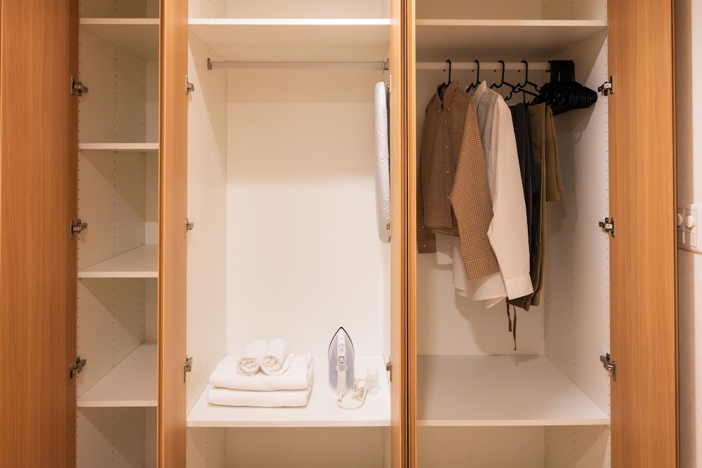 プレミア アパートメント 禁煙 (218) ワードローブ0 | Dash Living Minami Azabu