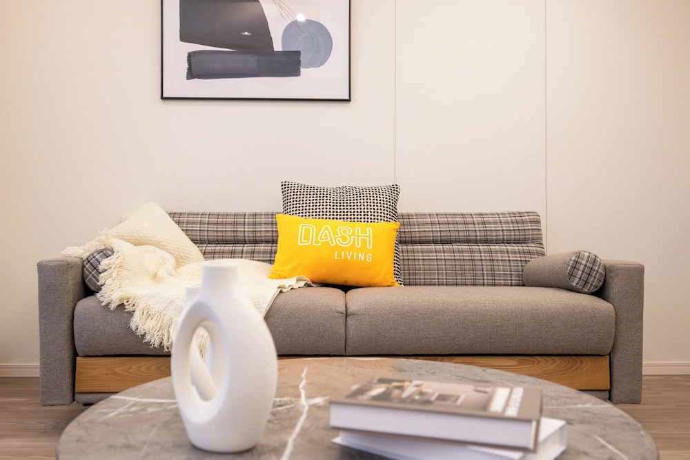 エグゼクティブ アパートメント 禁煙 (418) リビング エリア3 | Dash Living Minami Azabu