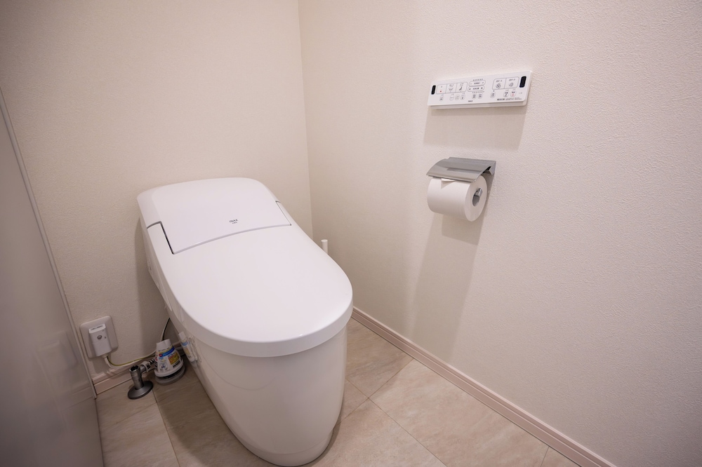 ジュニア アパートメント 禁煙 (606) バスルーム0 | Dash Living Minami Azabu