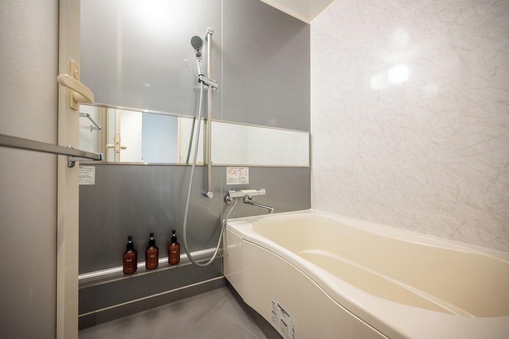スーペリア アパートメント 深めの浴槽0 | Dash Living Minami Azabu