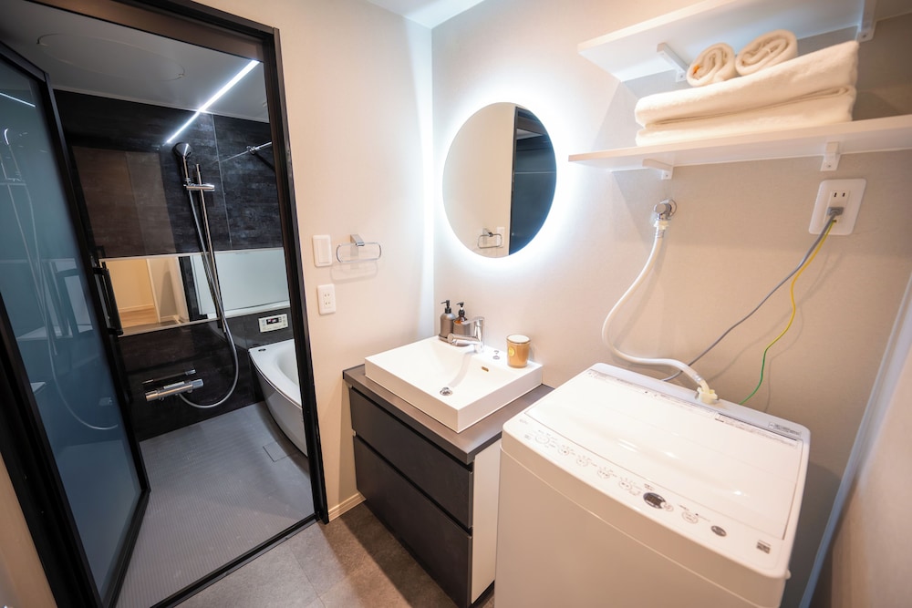 エグゼクティブ アパートメント 禁煙 (418) バスルームの設備1 | Dash Living Minami Azabu