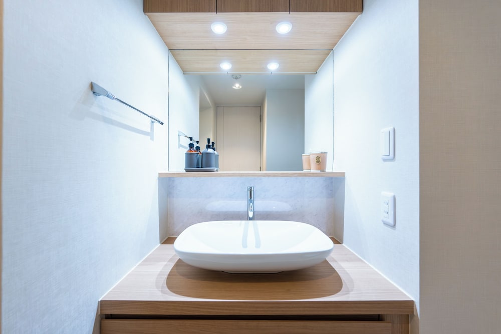 スーペリア アパートメント バスルームのシンク0 | Dash Living Minami Azabu