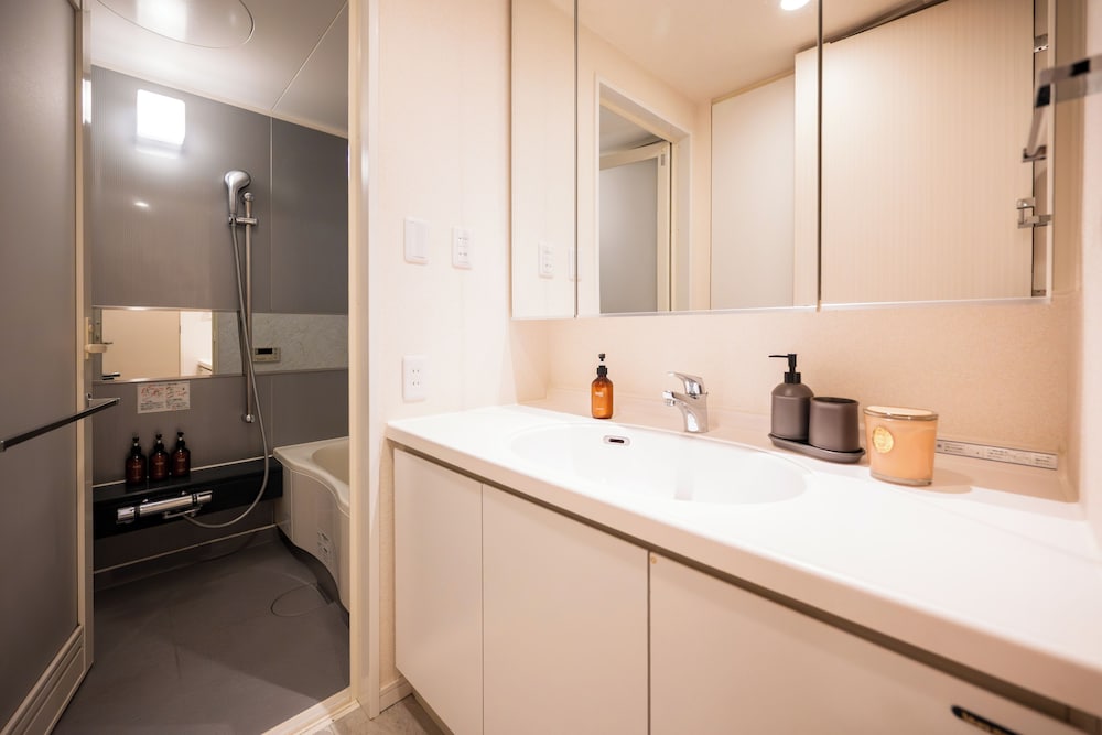プレミアム アパートメント 禁煙 (307) バスルーム0 | Dash Living Minami Azabu