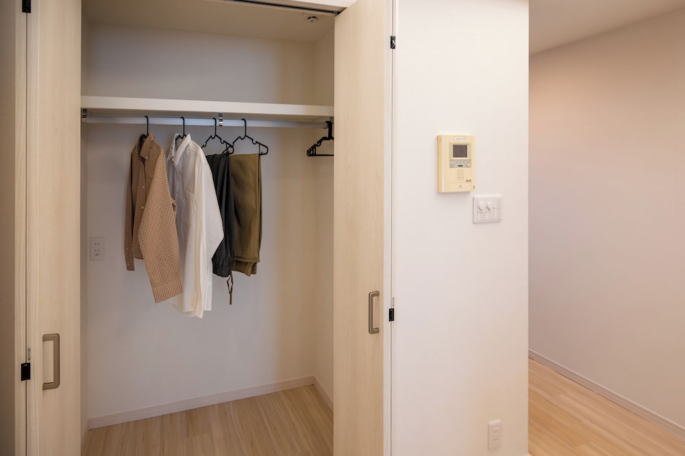 ジュニア アパートメント 禁煙 (606) ワードローブ0 | Dash Living Minami Azabu