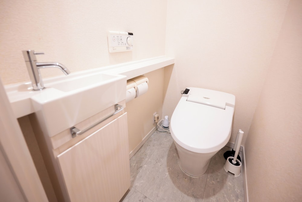 プレミアム アパートメント 禁煙 (307) バスルーム1 | Dash Living Minami Azabu