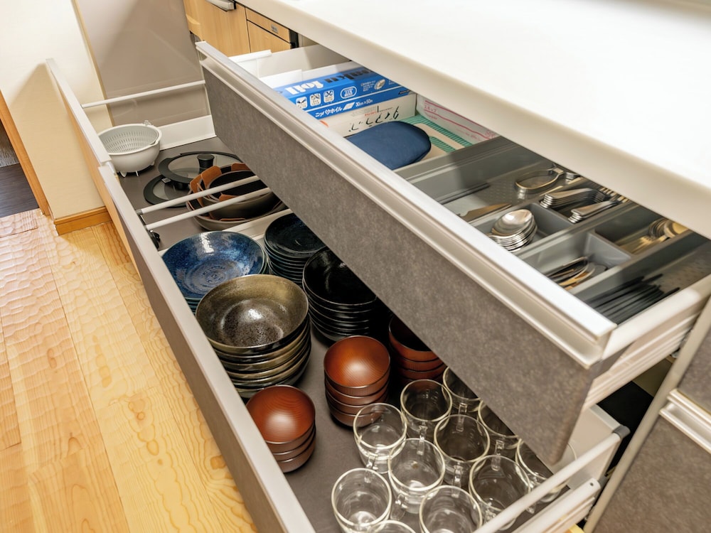 ハウス ガーデンビュー 専用キッチン1 | 飛騨まちやど 石庭の宿