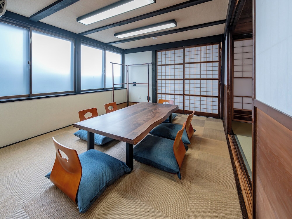 ハウス ガーデンビュー 客室3 | 飛騨まちやど 石庭の宿