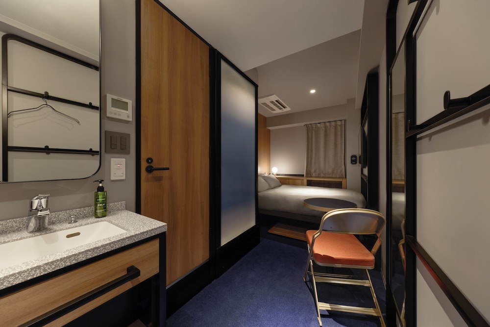 客室1 | BASE LAYER HOTEL 福岡