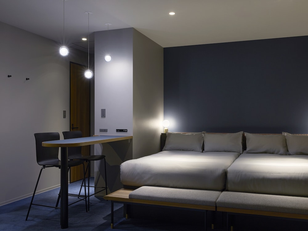 コンフォート 4 人部屋 | BASE LAYER HOTEL 福岡