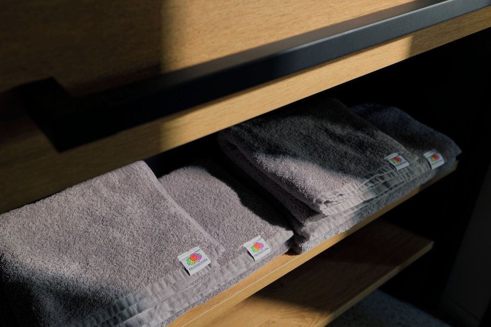 スタンダード ダブルルーム 客室の設備とサービス3 | BASE LAYER HOTEL 福岡