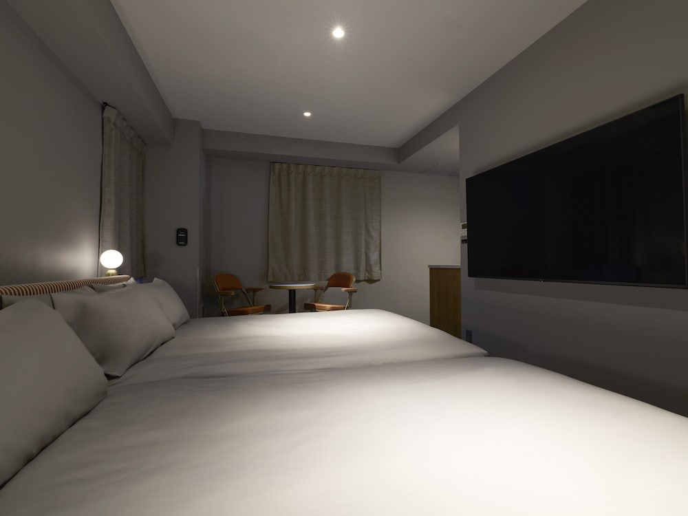 コンフォート ツインルーム 客室2 | BASE LAYER HOTEL 福岡