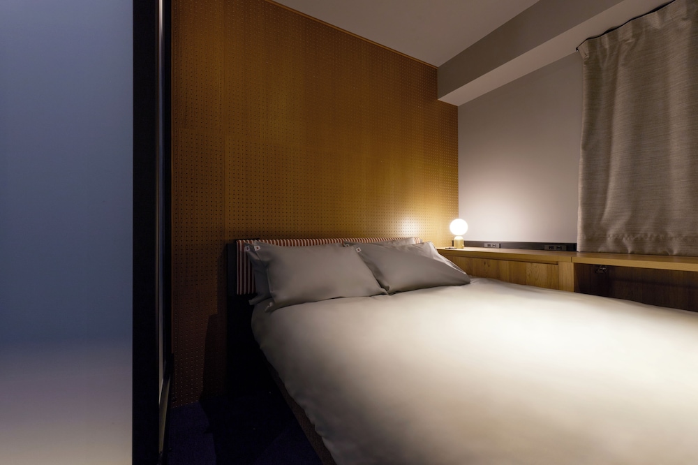 スタンダード ダブルルーム 客室2 | BASE LAYER HOTEL 福岡