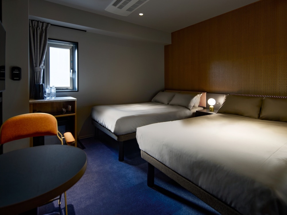 スタンダード ツインルーム 客室3 | BASE LAYER HOTEL 福岡