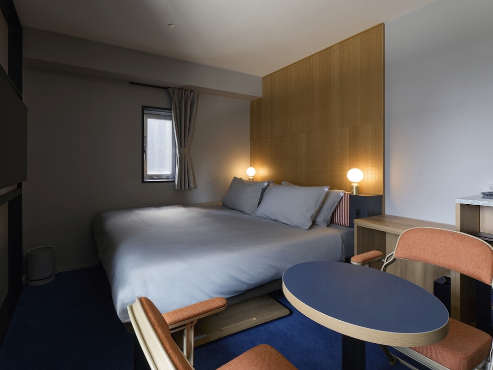 デラックス ダブルルーム 客室1 | BASE LAYER HOTEL 福岡