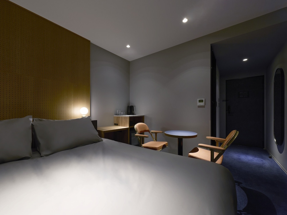 デラックス ダブルルーム | BASE LAYER HOTEL 福岡