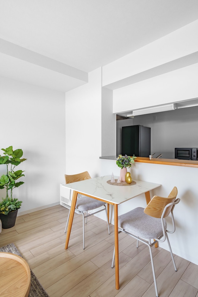 レストラン1 | E-US NAEBO STATION 402 レストラン1 | E-US NAEBO STATION 402