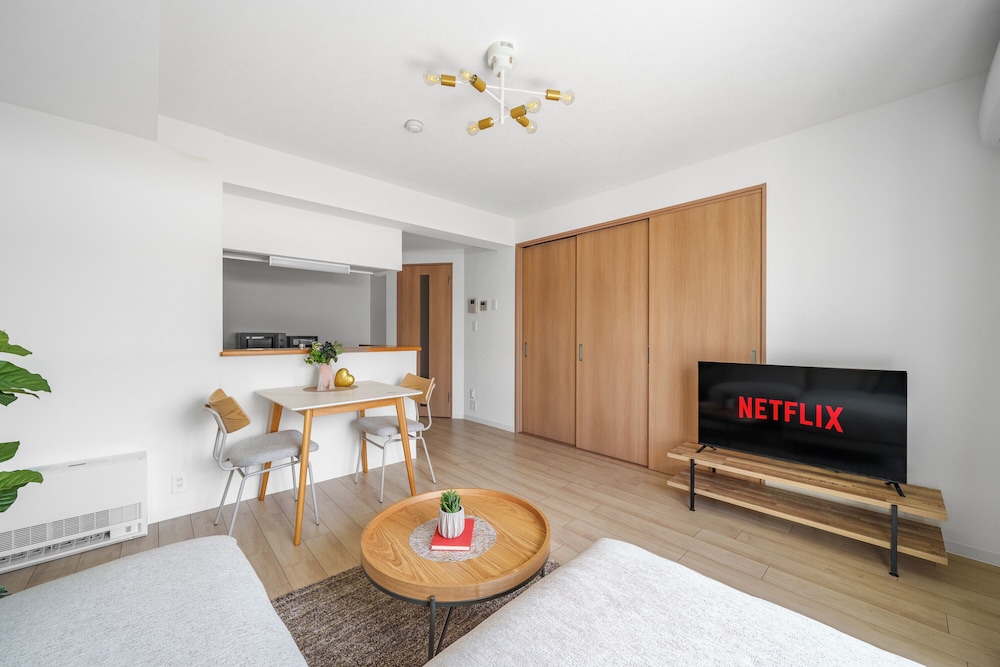 アパートメント リビング エリア2 | E-US NAEBO STATION 402