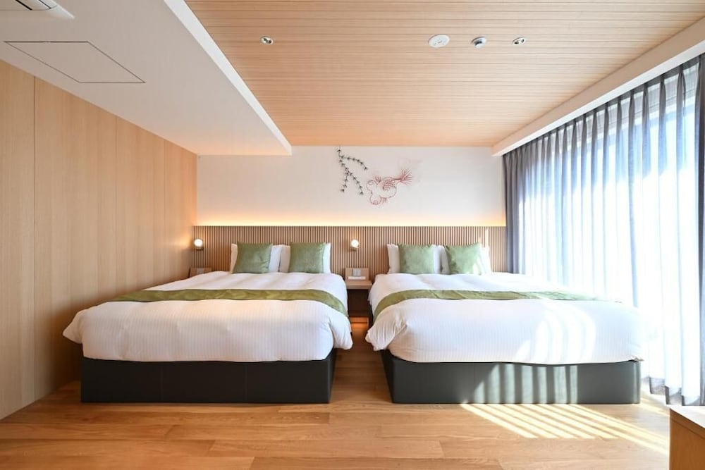 スーペリア 4 人部屋 | 清水エリートテラス