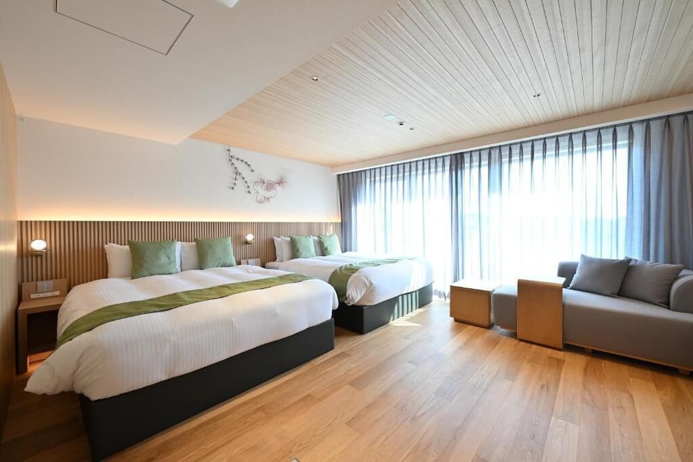 スーペリア 4 人部屋 客室3 | 清水エリートテラス