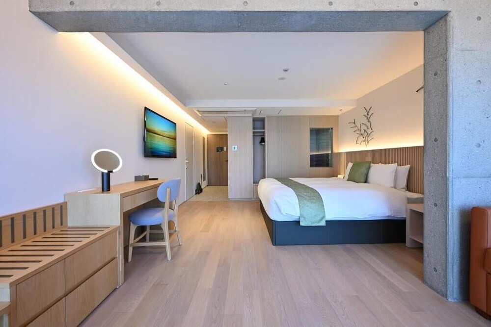 スーペリア ダブルルーム 客室1 | 清水エリートテラス