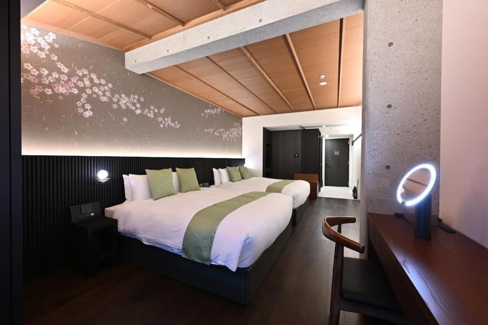 和風クワドラプルルーム ガーデンビュー 客室2 | 清水エリートテラス