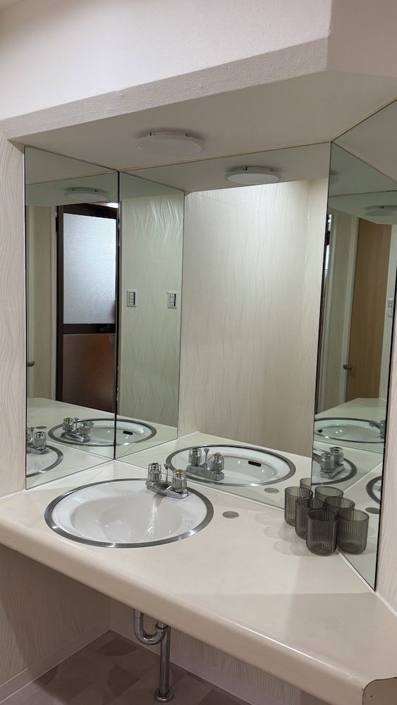 コンフォート トリプルルーム バスルーム2 | RUKA 天王寺ホテル