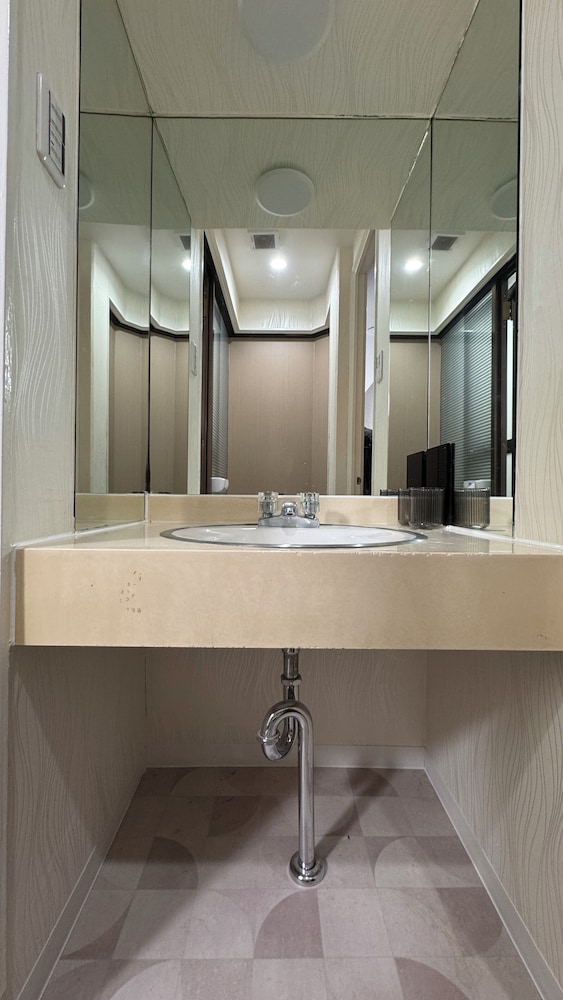 コンフォート ツインルーム バスルーム1 | RUKA 天王寺ホテル