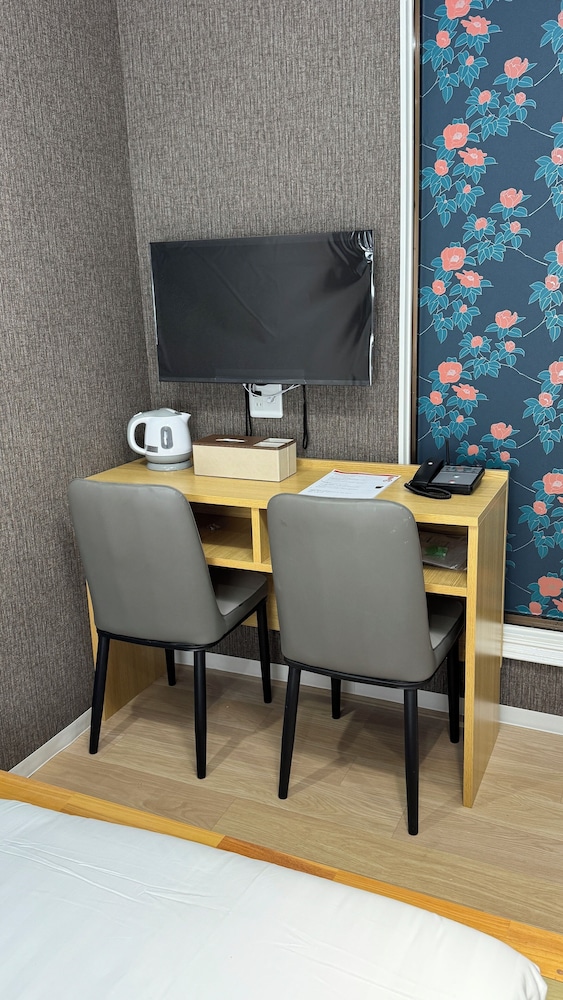 コンフォート ツインルーム 客室2 | RUKA 天王寺ホテル