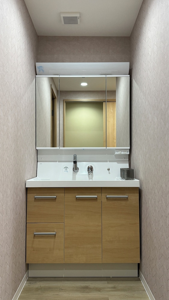 ビジネス トリプルルーム バスルーム0 | RUKA 天王寺ホテル