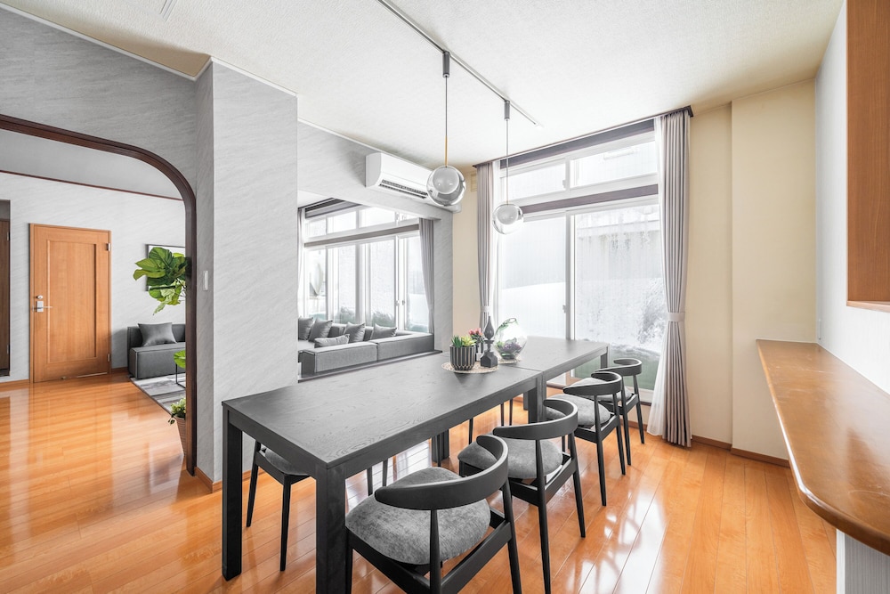 アパートメント レストラン4 | E-US SAKAEDORI HOUSE