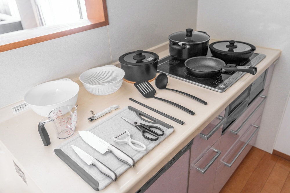 アパートメント 専用キッチン2 | E-US SAKAEDORI HOUSE