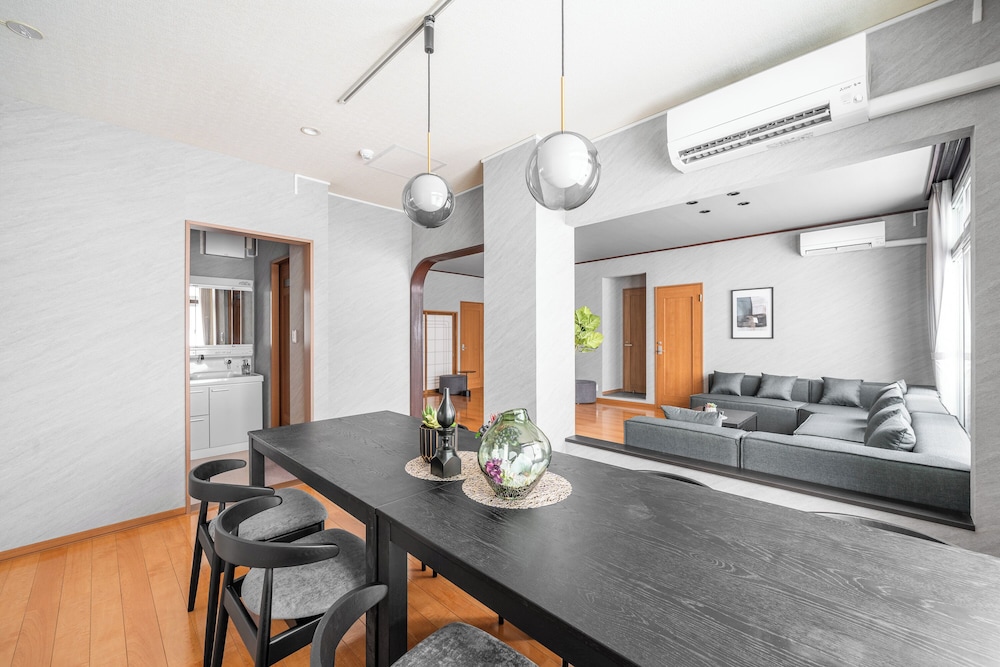 アパートメント レストラン2 | E-US SAKAEDORI HOUSE