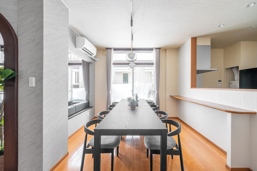 アパートメント レストラン6 | E-US SAKAEDORI HOUSE