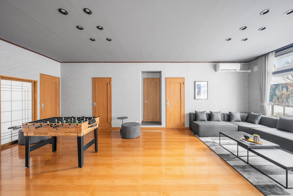 アパートメント ゲーム室1 | E-US SAKAEDORI HOUSE