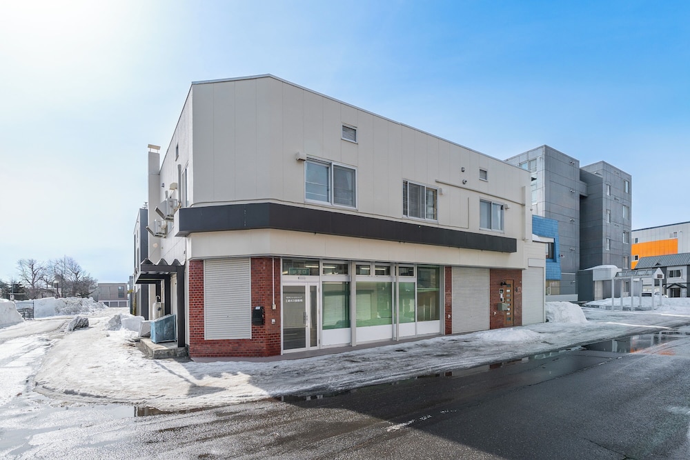 外観1 | E-US SAKAEDORI HOUSE