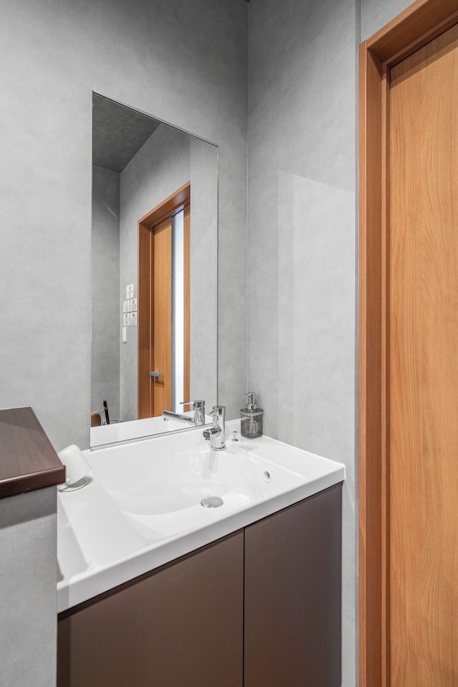 アパートメント バスルーム3 | E-US SAKAEDORI HOUSE